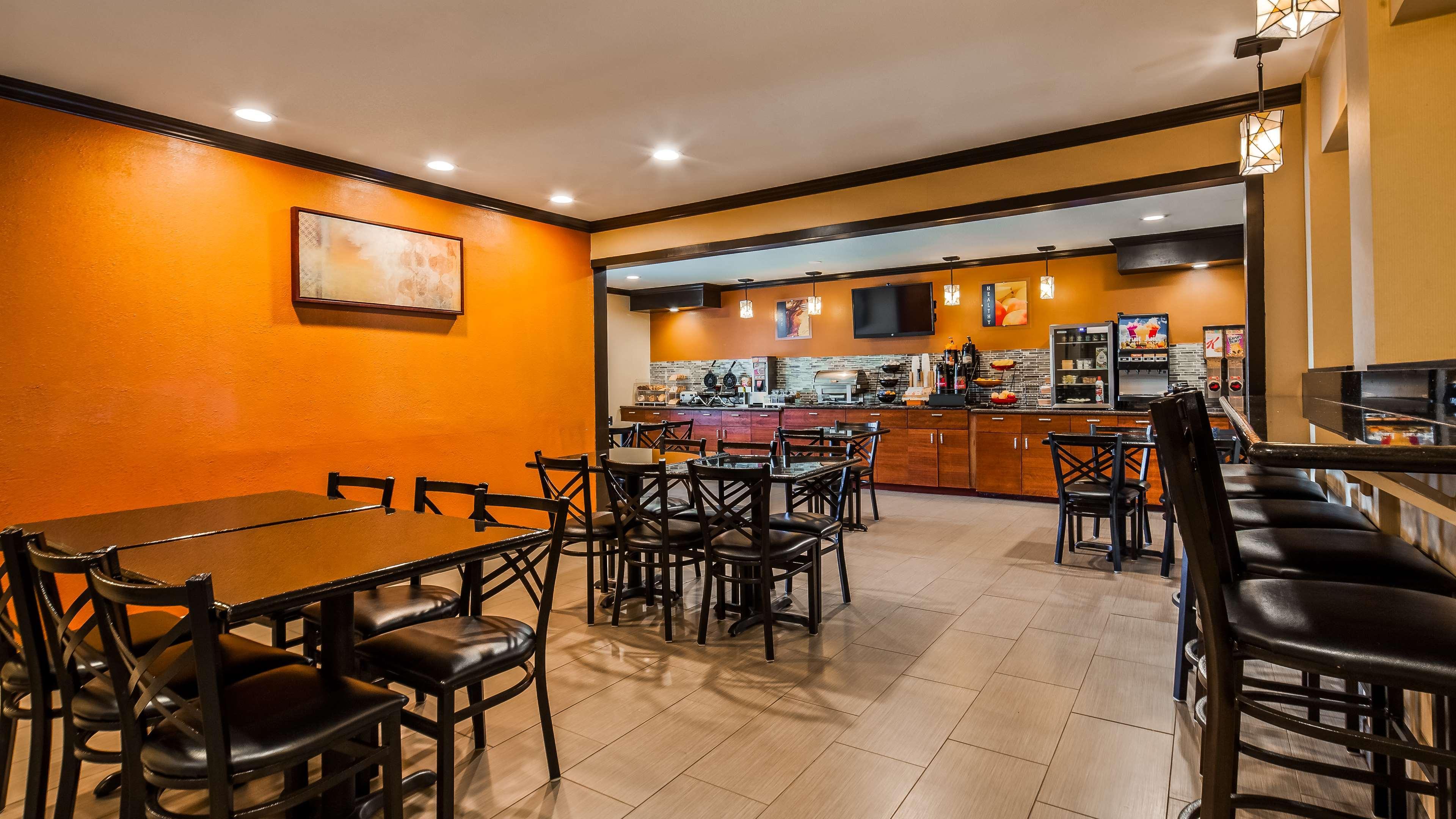 Best Western Plus Twin View Inn And Suites Redding Bagian luar foto