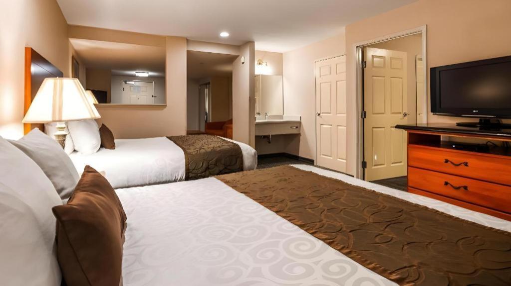 Best Western Plus Twin View Inn And Suites Redding Bagian luar foto