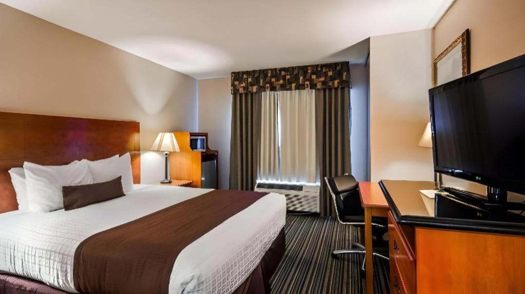 Best Western Plus Twin View Inn And Suites Redding Bagian luar foto