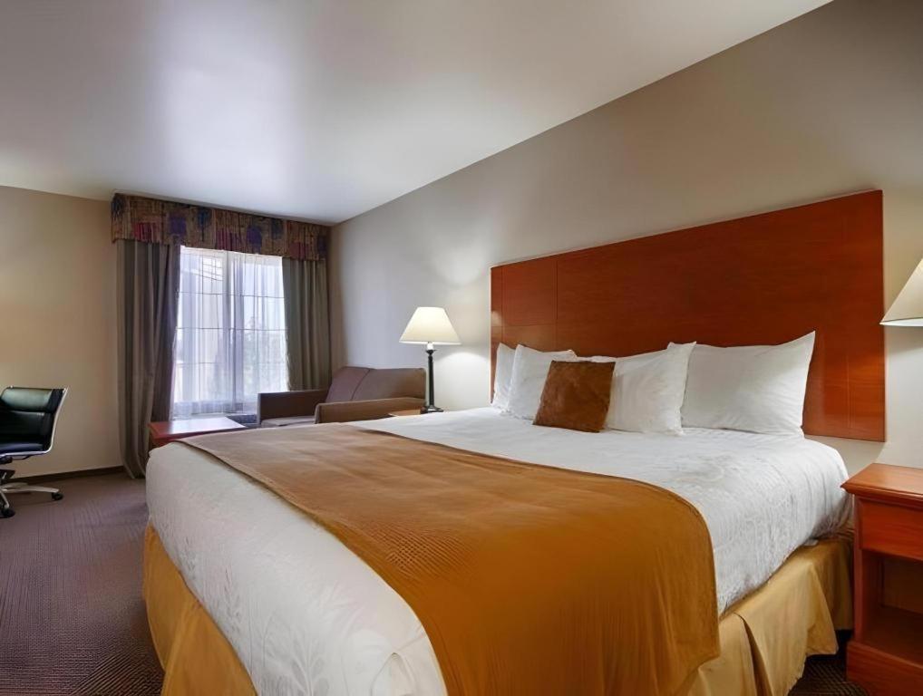 Best Western Plus Twin View Inn And Suites Redding Bagian luar foto