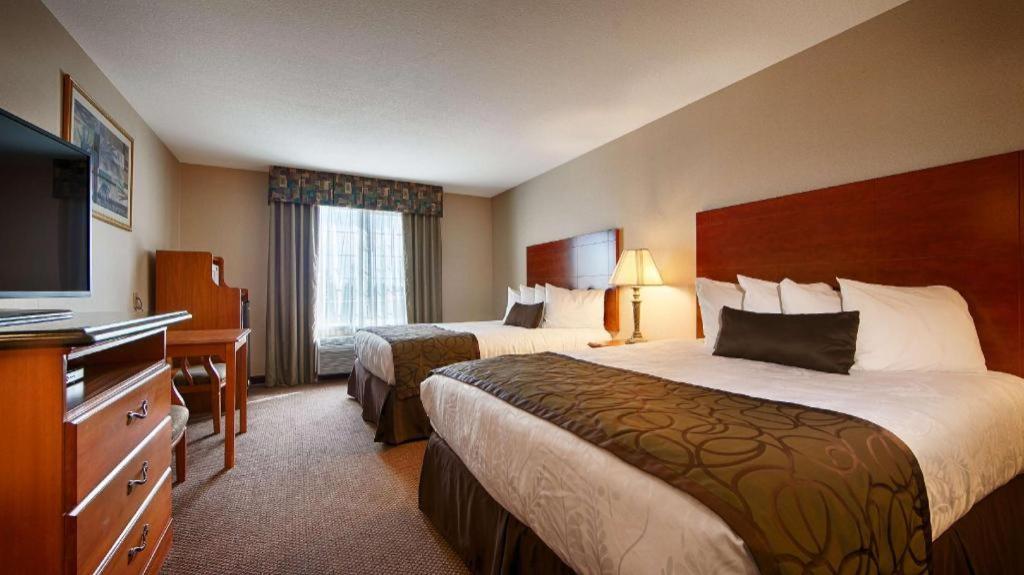 Best Western Plus Twin View Inn And Suites Redding Bagian luar foto